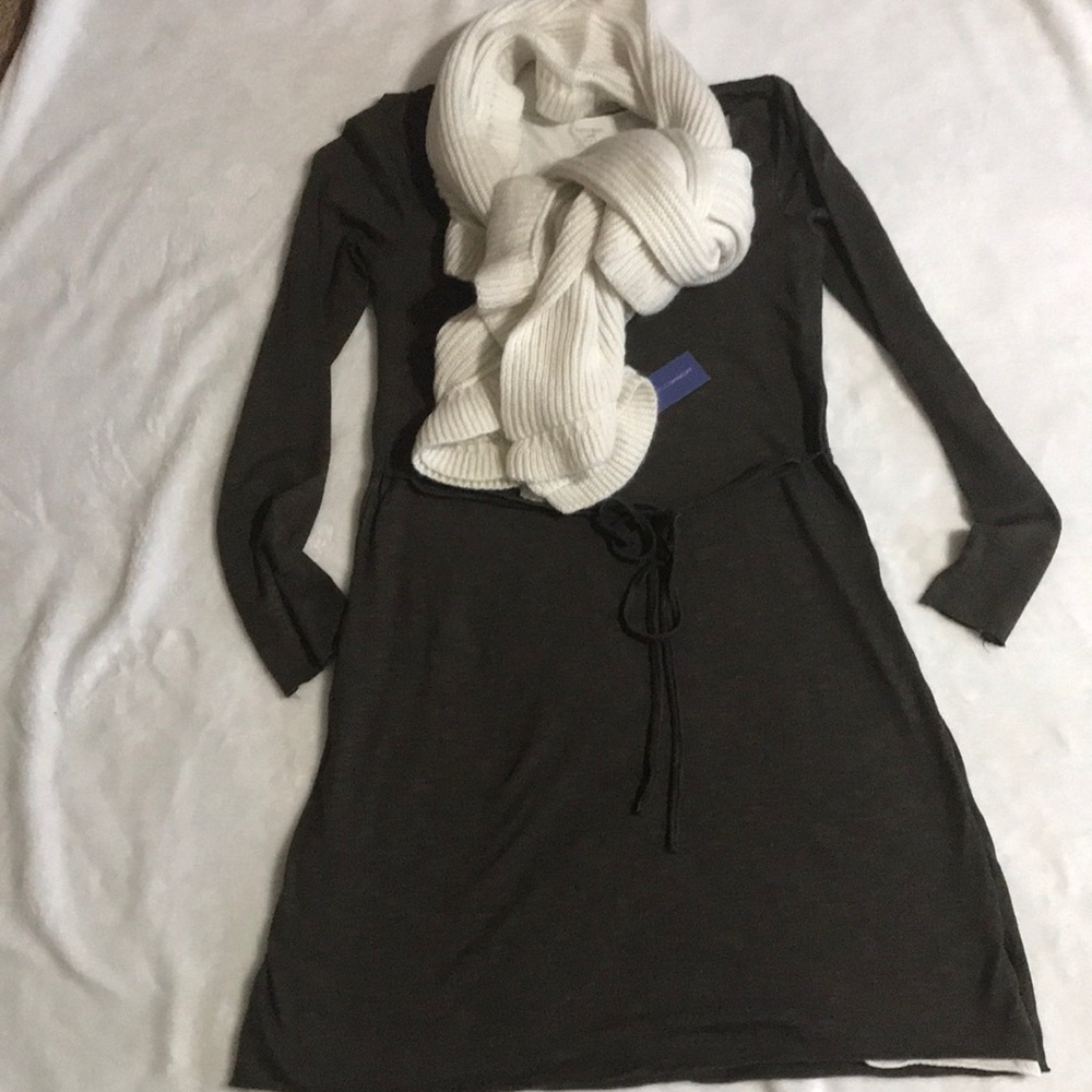 Dress Horny Toad size s & scarf